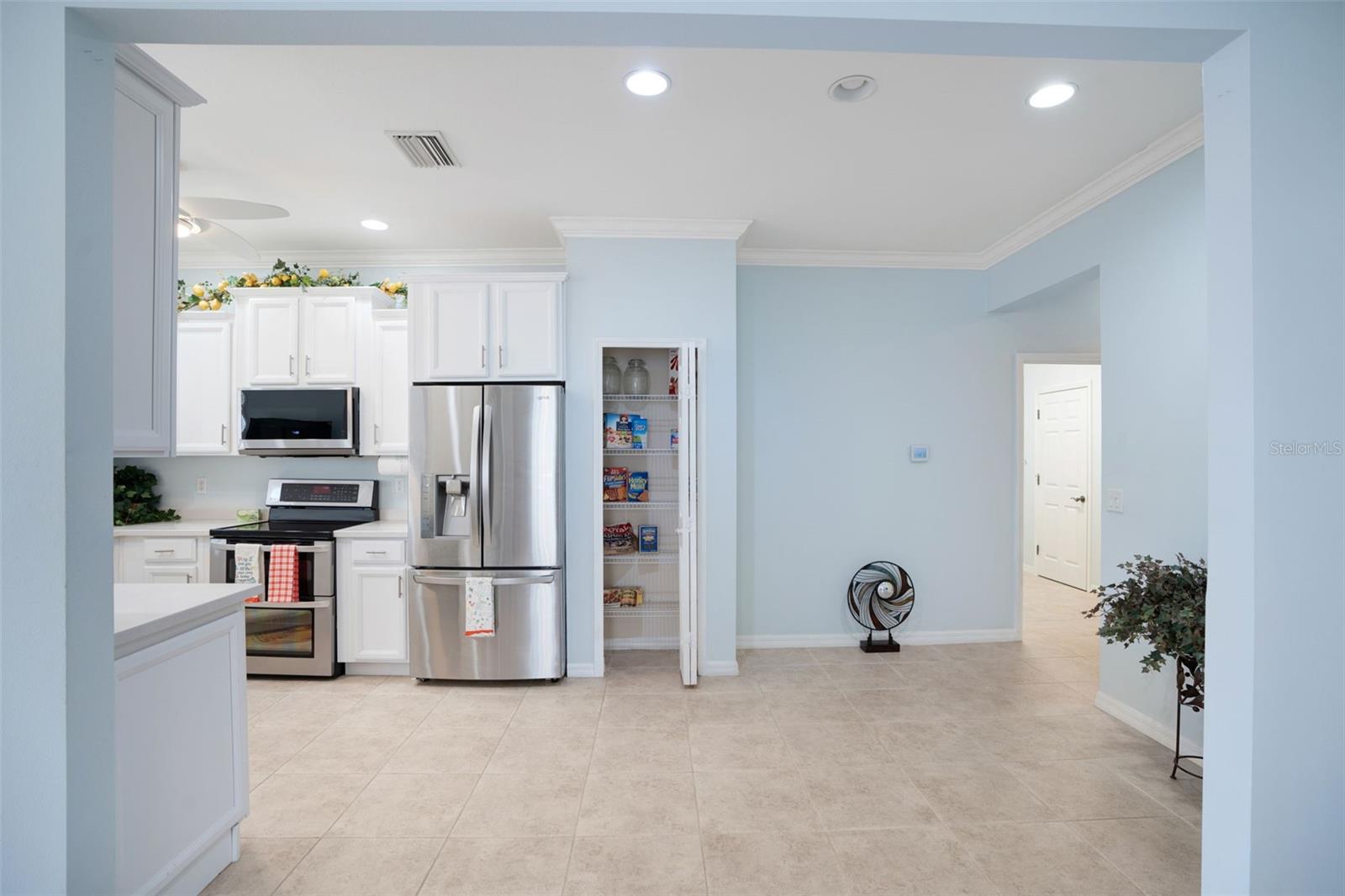 Image 10 of 29 For 1410 Maseno Drive