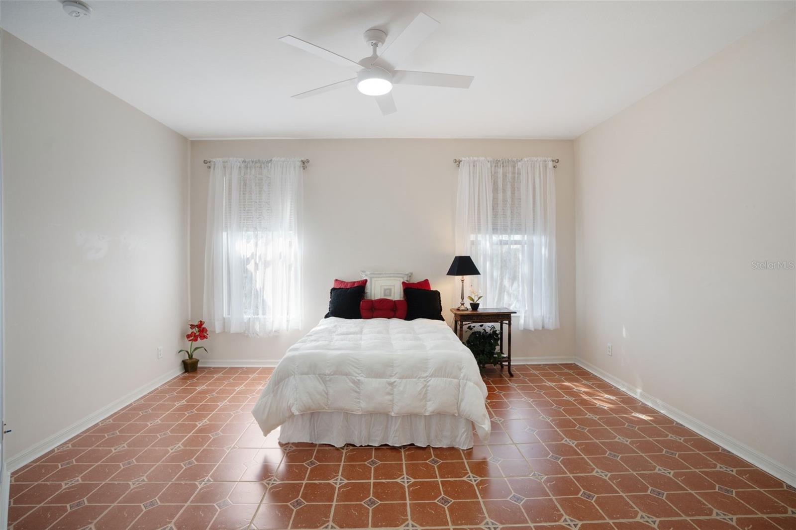 Image 12 of 29 For 1410 Maseno Drive