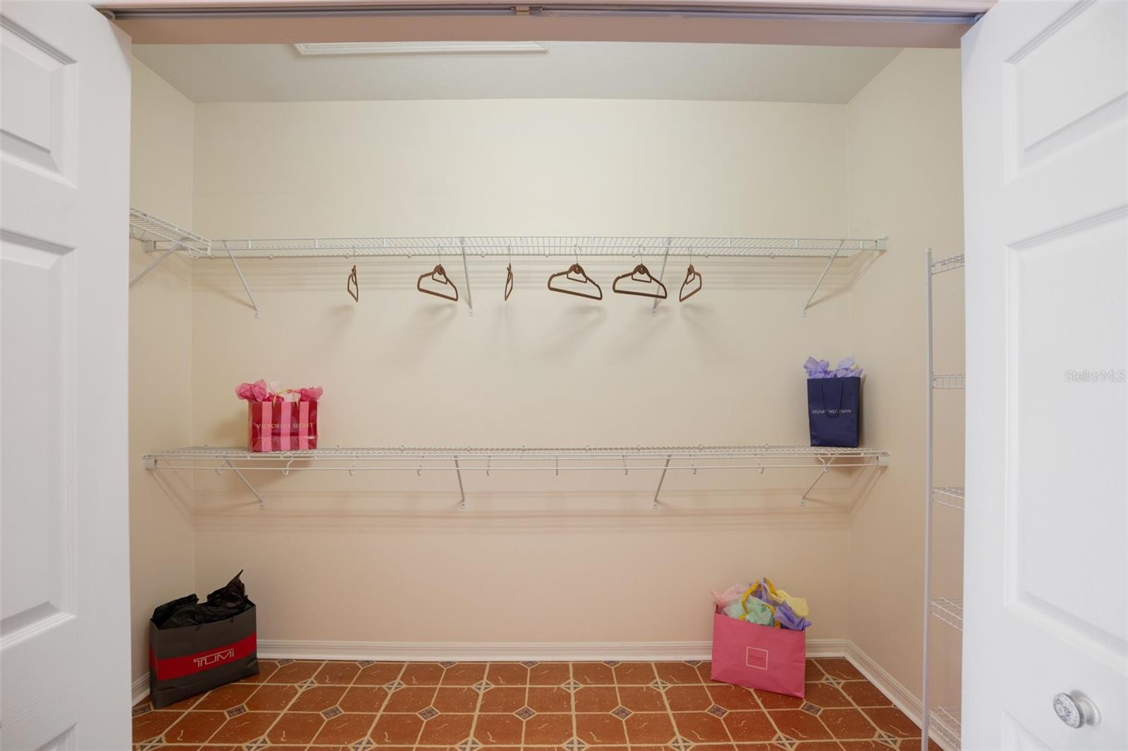 Image 13 of 29 For 1410 Maseno Drive