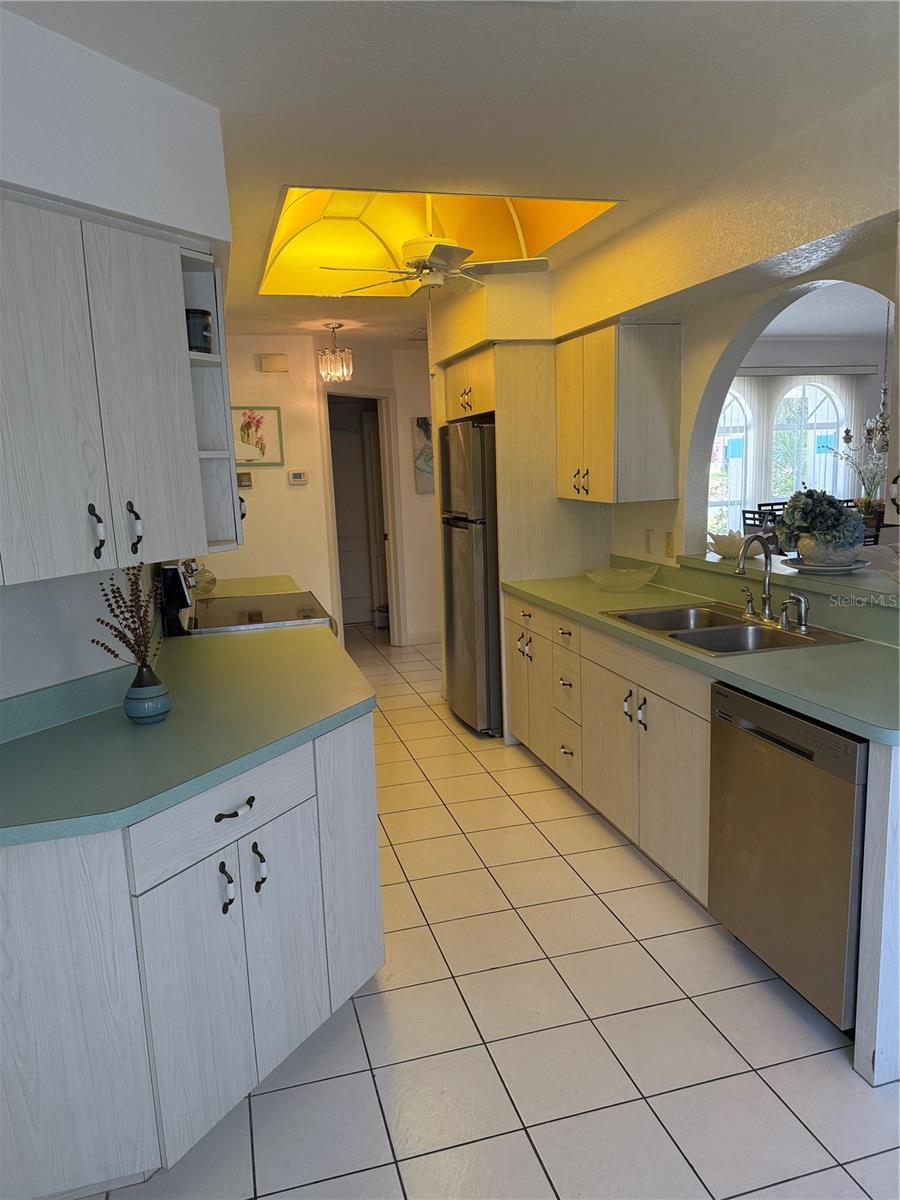 Image 13 of 34 For 21498 Beaverton Avenue