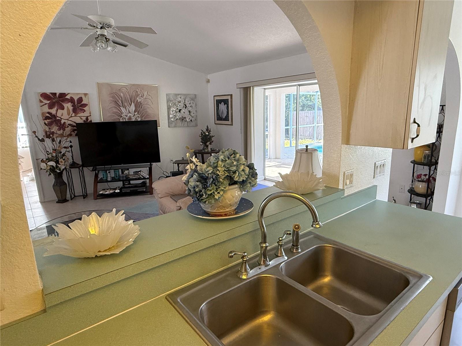 Image 15 of 34 For 21498 Beaverton Avenue