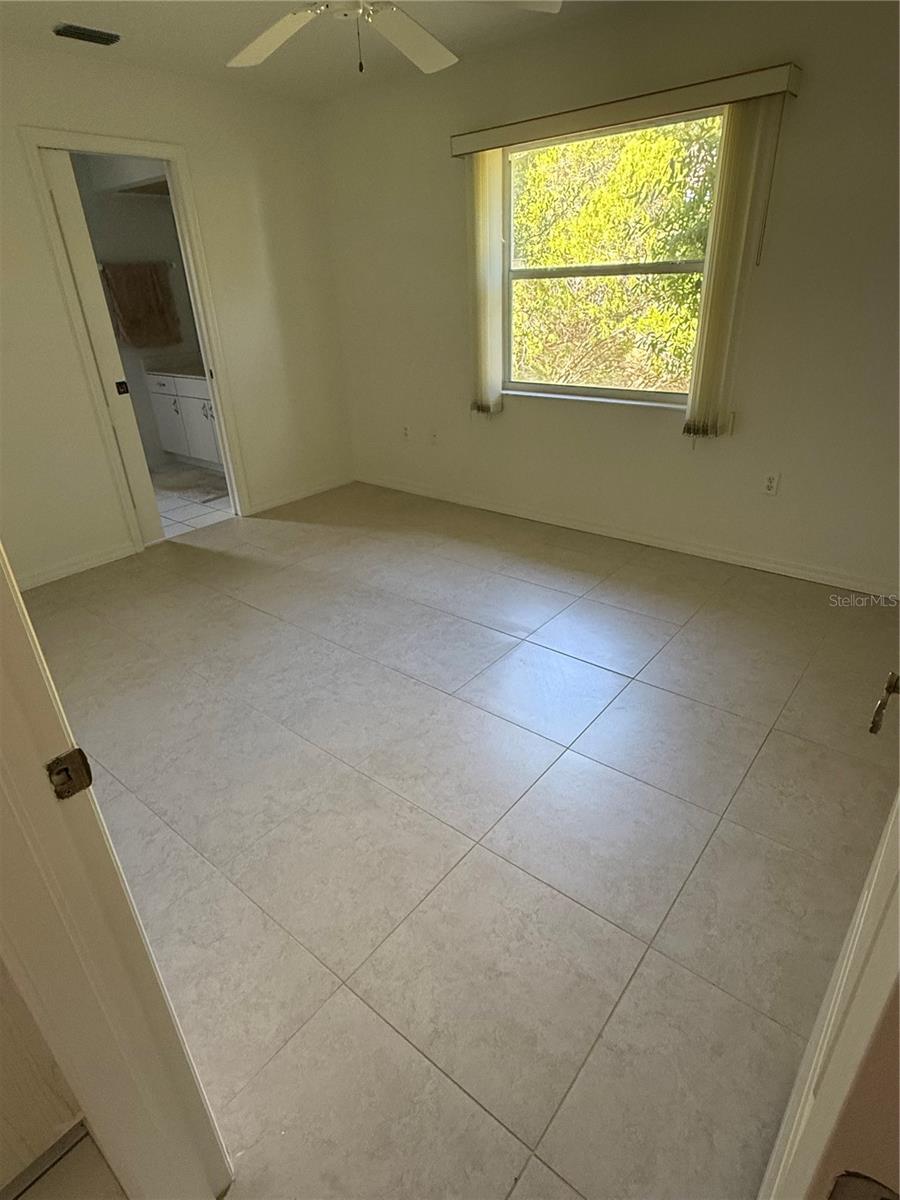 Image 22 of 34 For 21498 Beaverton Avenue