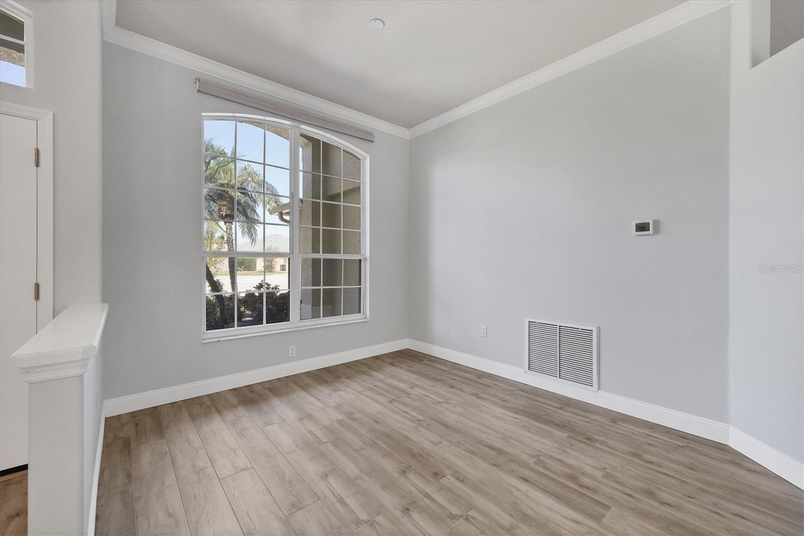 Image 9 of 49 For 9016 30th Street E