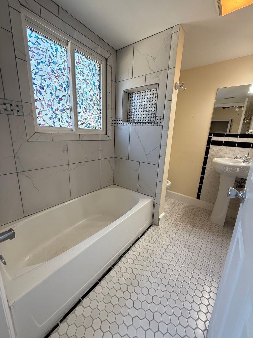 Image 13 of 22 For 3817 Rilma Avenue