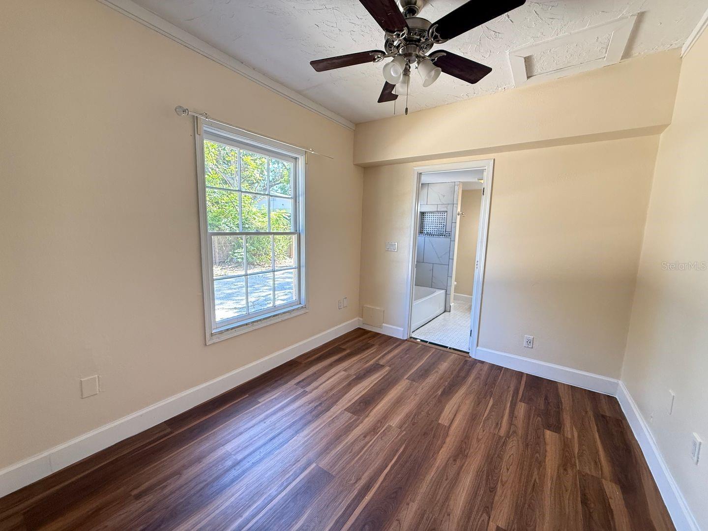 Image 9 of 22 For 3817 Rilma Avenue