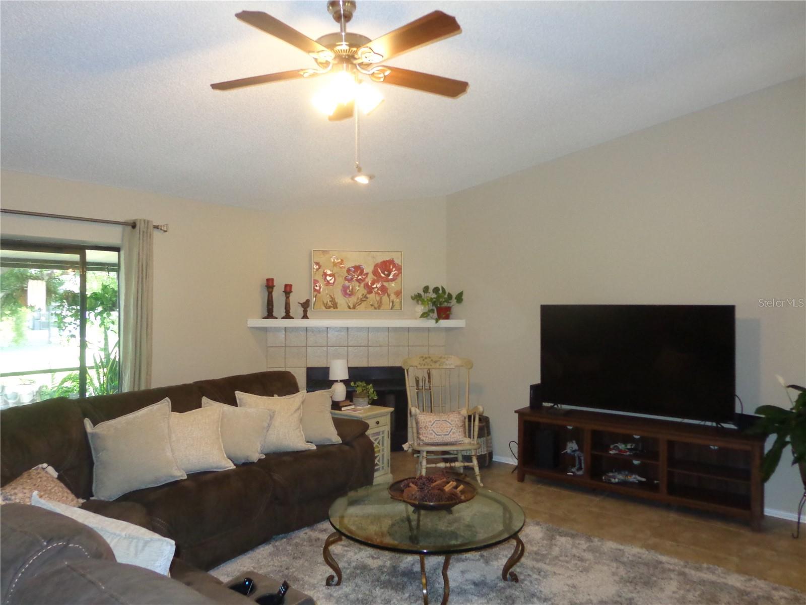 Image 18 of 31 For 2475 Wood Oak Drive