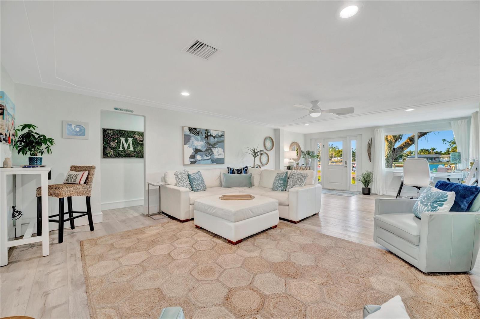 Image 21 of 73 For 7817 Alhambra Drive