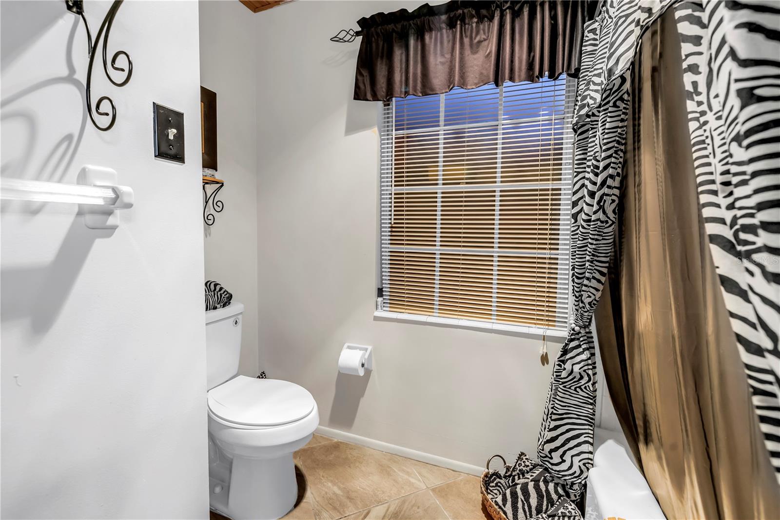 Image 28 of 60 For 3311 Florida Boulevard