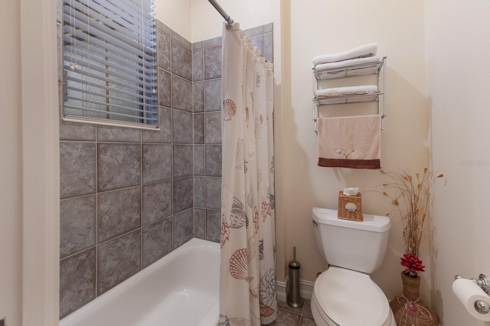 Image 42 of 95 For 801 3rd Street E