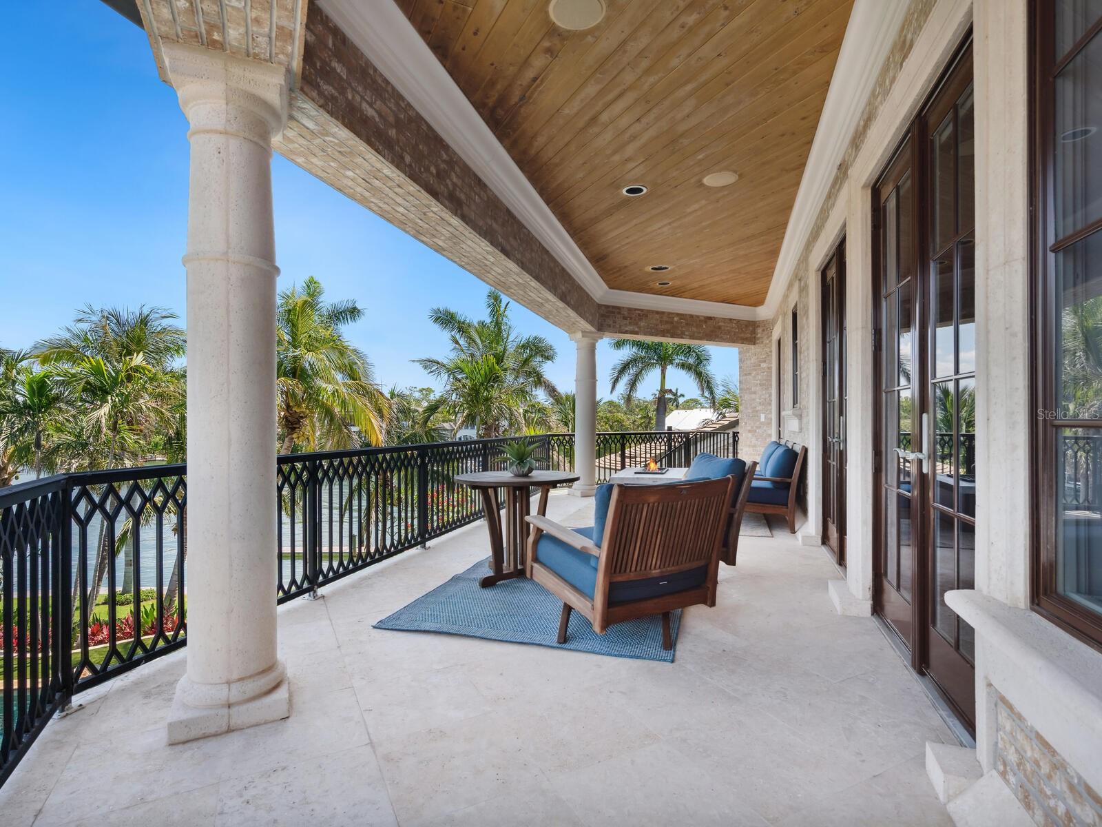 Image 37 of 86 For 1423 & 1435 Hillview Drive