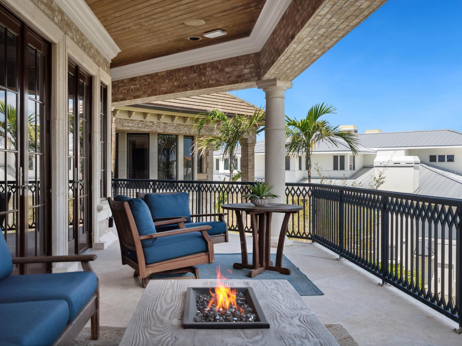 Image 39 of 86 For 1423 & 1435 Hillview Drive