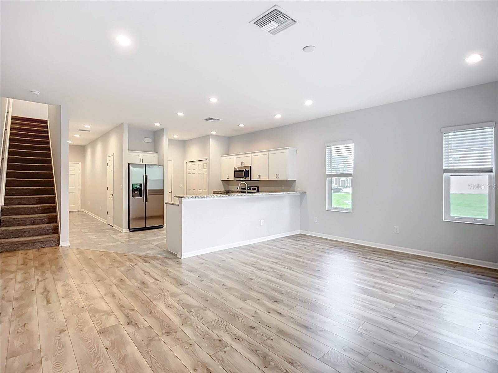 Image 10 of 40 For 1053 Grantham Drive