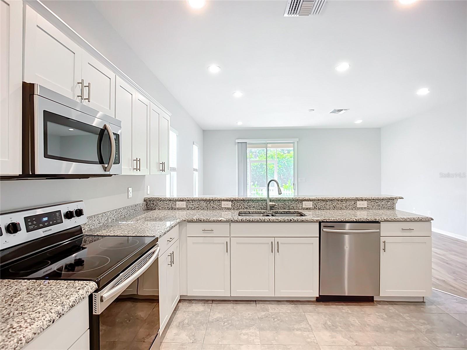 Image 17 of 40 For 1053 Grantham Drive