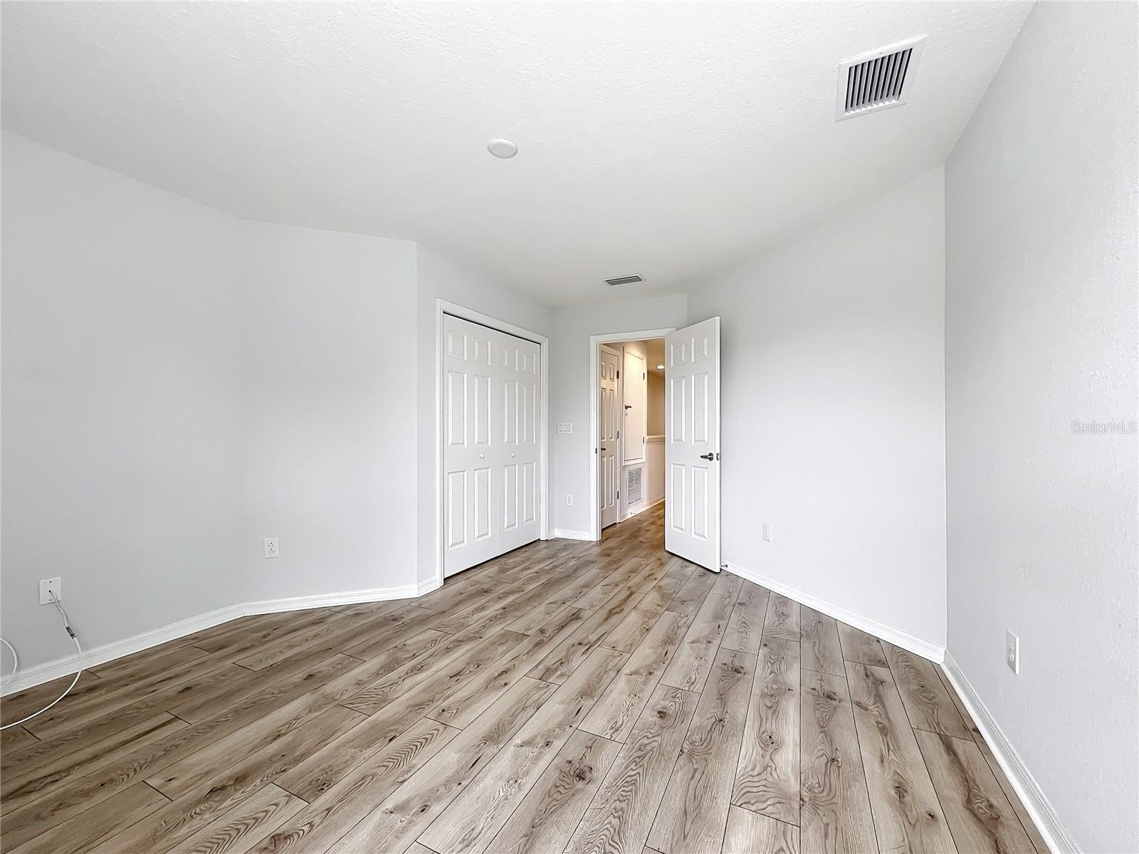 Image 32 of 40 For 1053 Grantham Drive