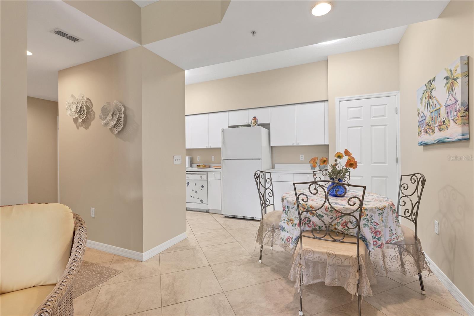 Image 6 of 29 For 4244 Central Sarasota Parkway 712