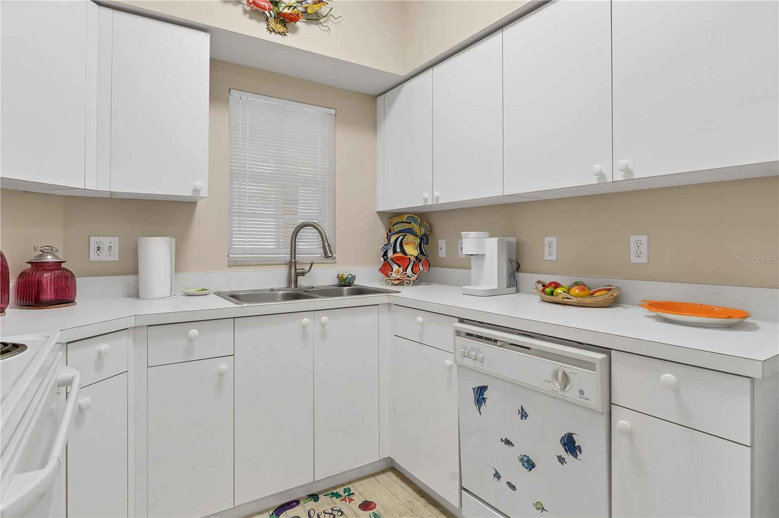 Image 8 of 29 For 4244 Central Sarasota Parkway 712