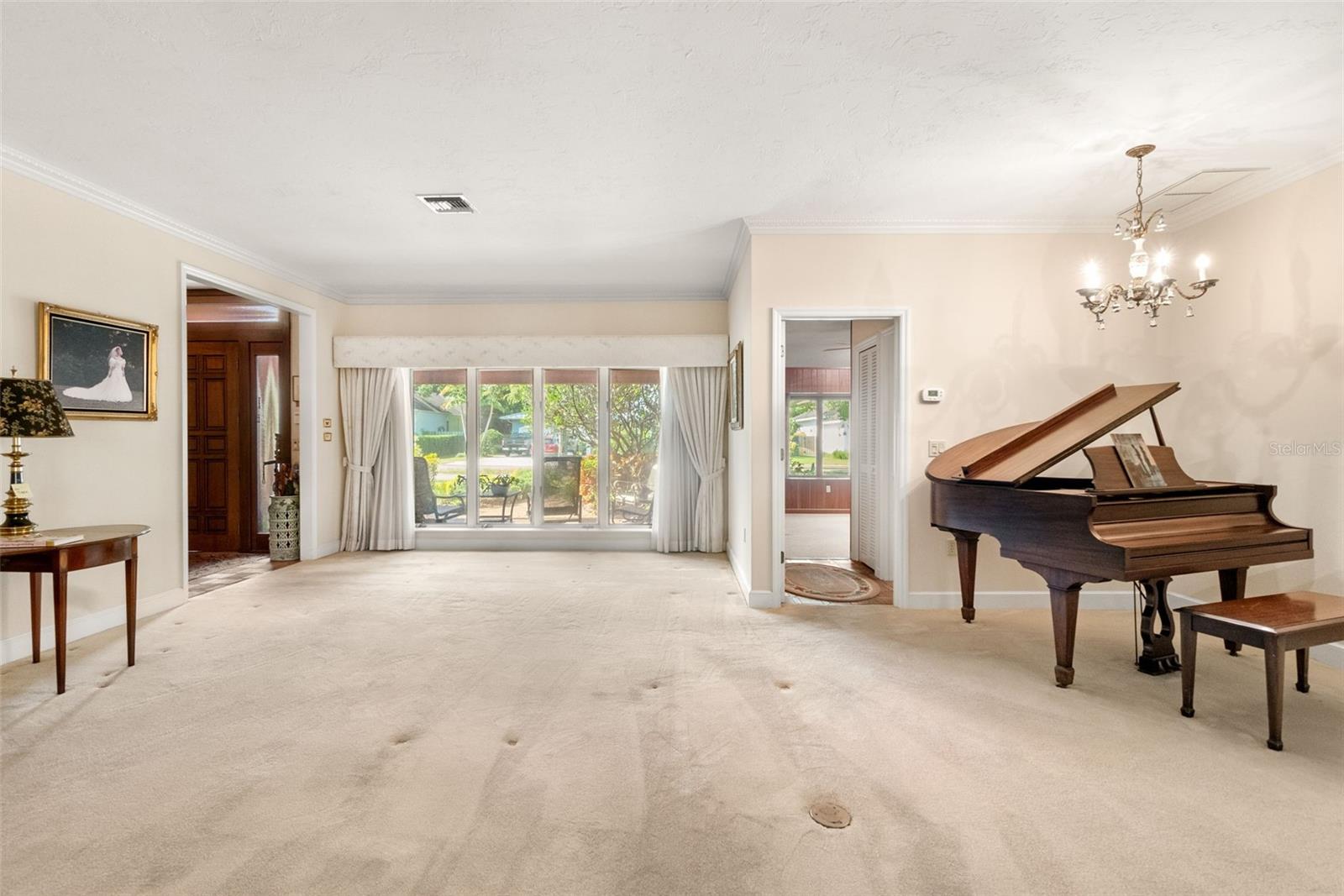 Image 12 of 81 For 1671 South Drive