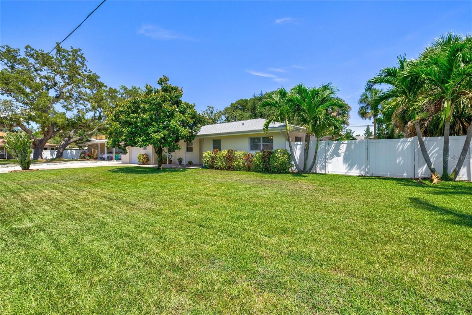 Image 4 of 64 For 1324 Augusta Lane S