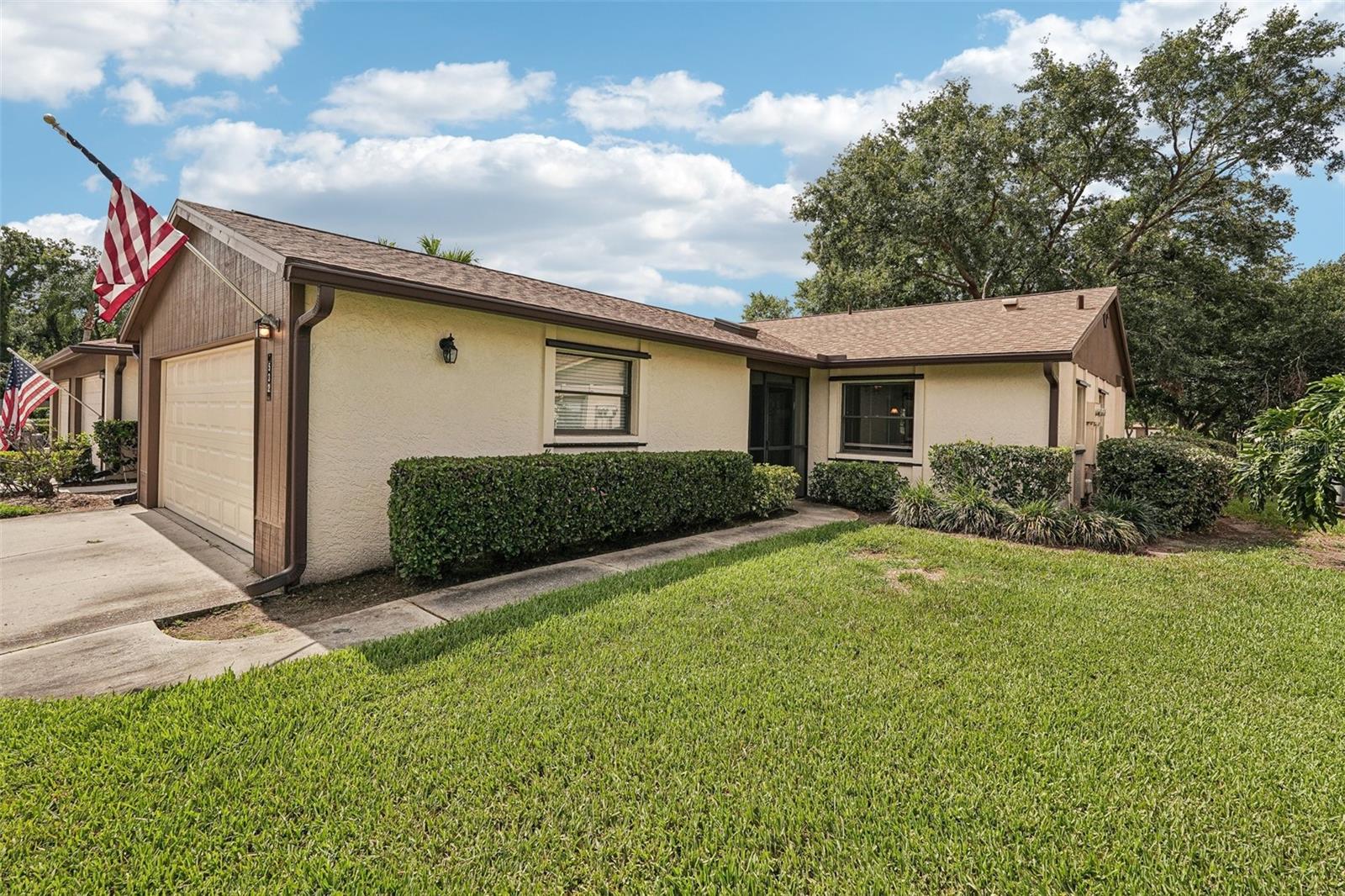 Image 2 of 37 For 532 Oak Hill Circle 12