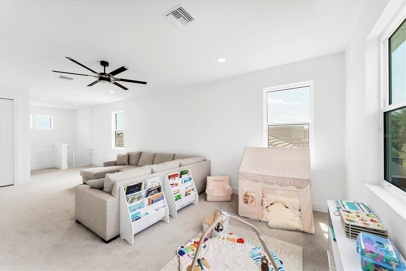 Image 32 of 97 For 8069 Tidal Pointe Way