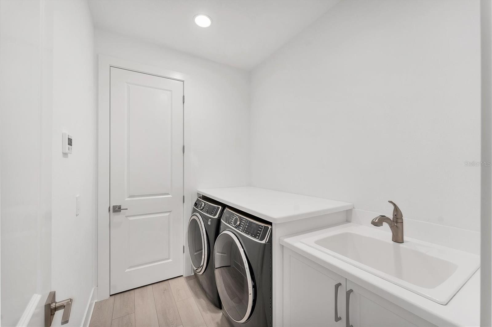 Image 35 of 97 For 8069 Tidal Pointe Way