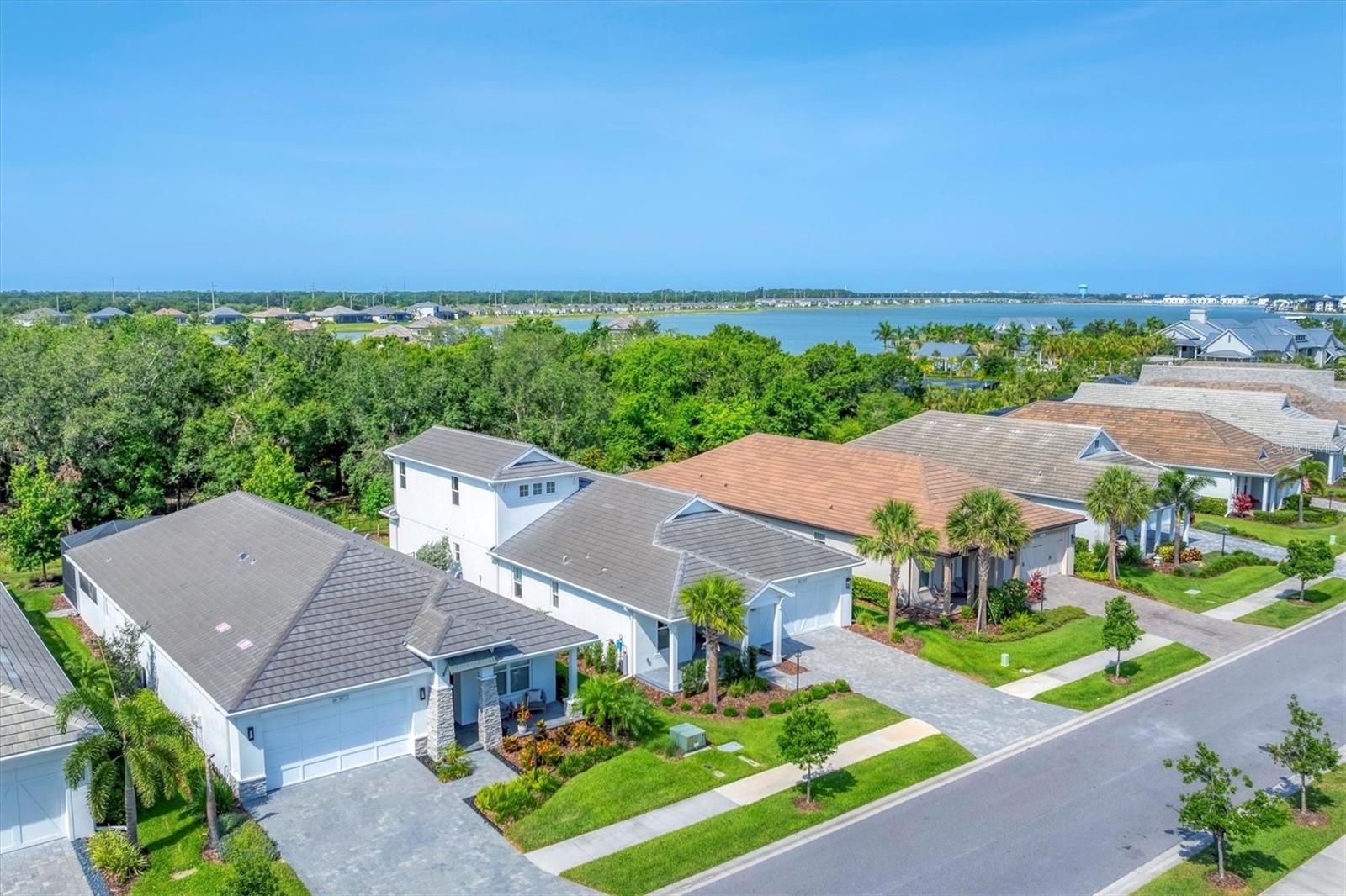 Image 41 of 97 For 8069 Tidal Pointe Way