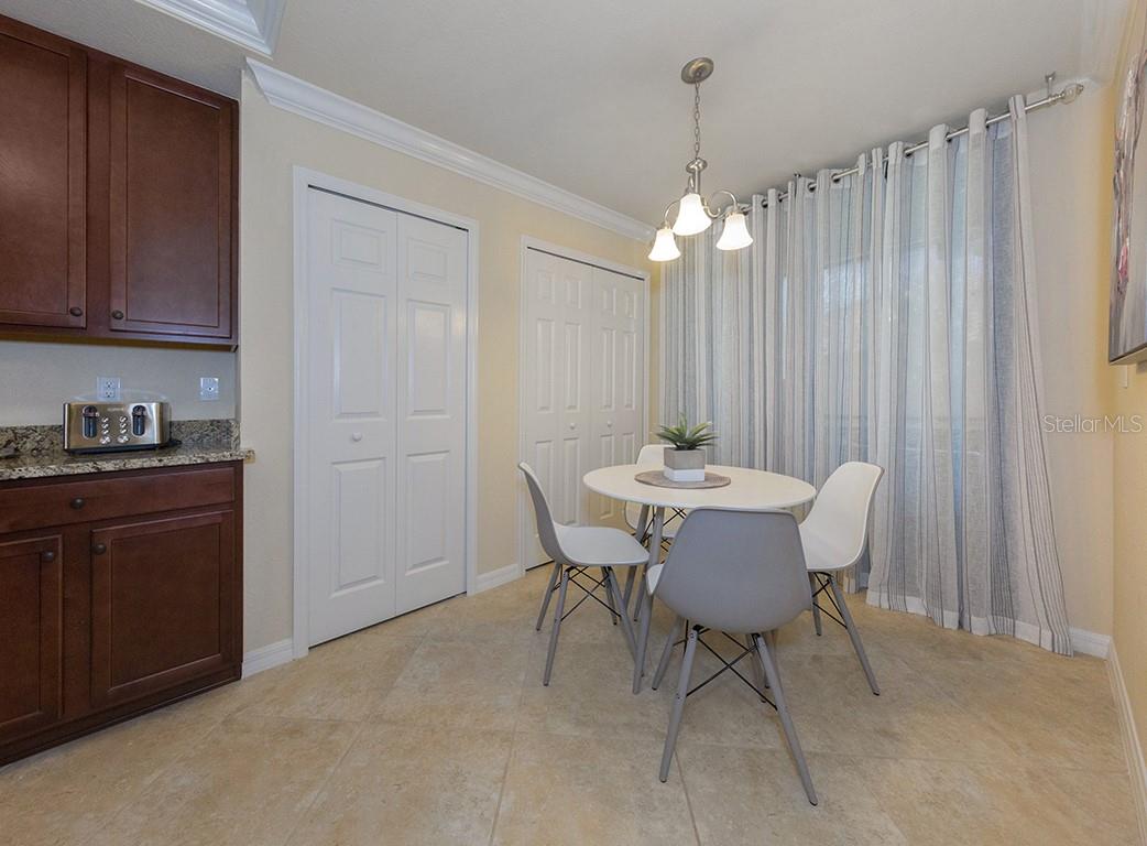 Image 18 of 60 For 5518 Palmer Circle 102