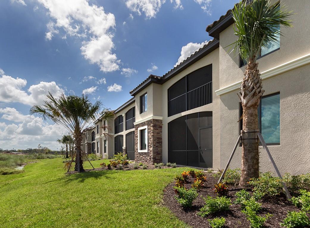 Image 27 of 60 For 5518 Palmer Circle 102