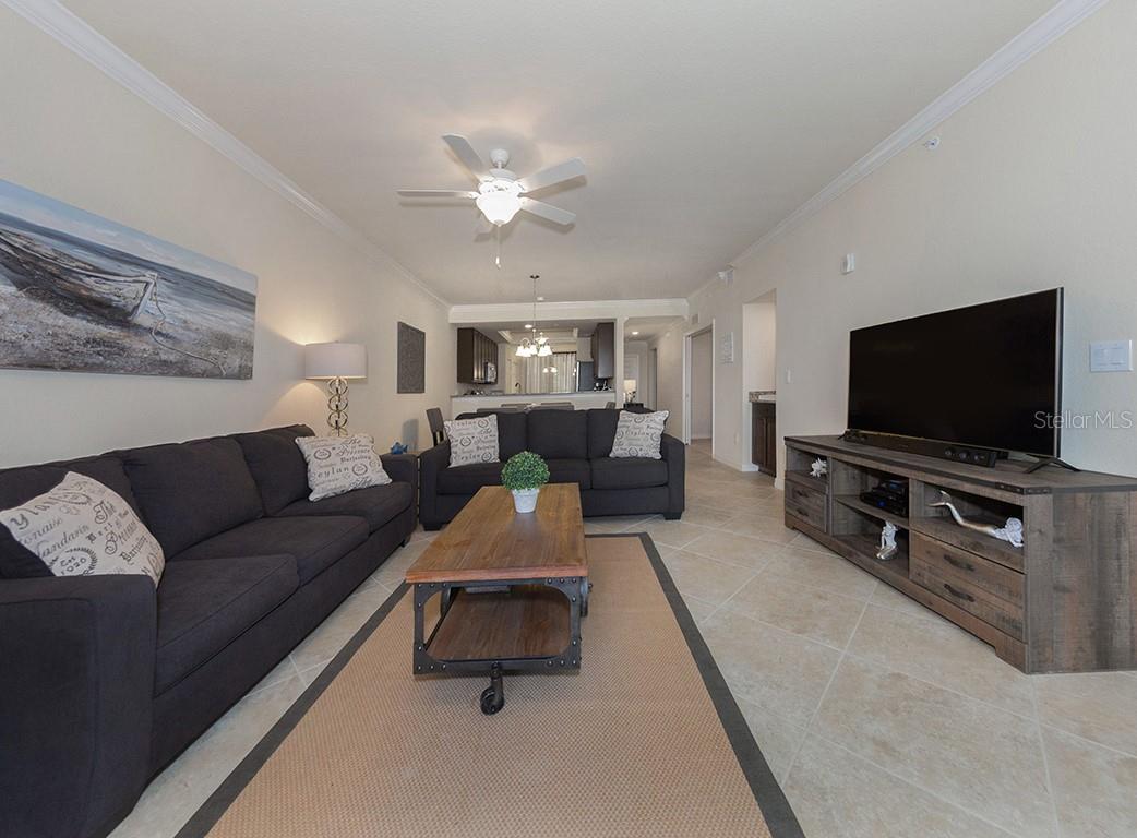 Image 5 of 60 For 5518 Palmer Circle 102