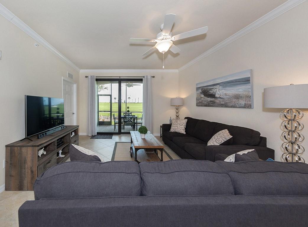 Image 6 of 60 For 5518 Palmer Circle 102