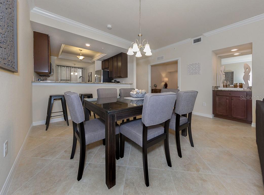 Image 9 of 60 For 5518 Palmer Circle 102