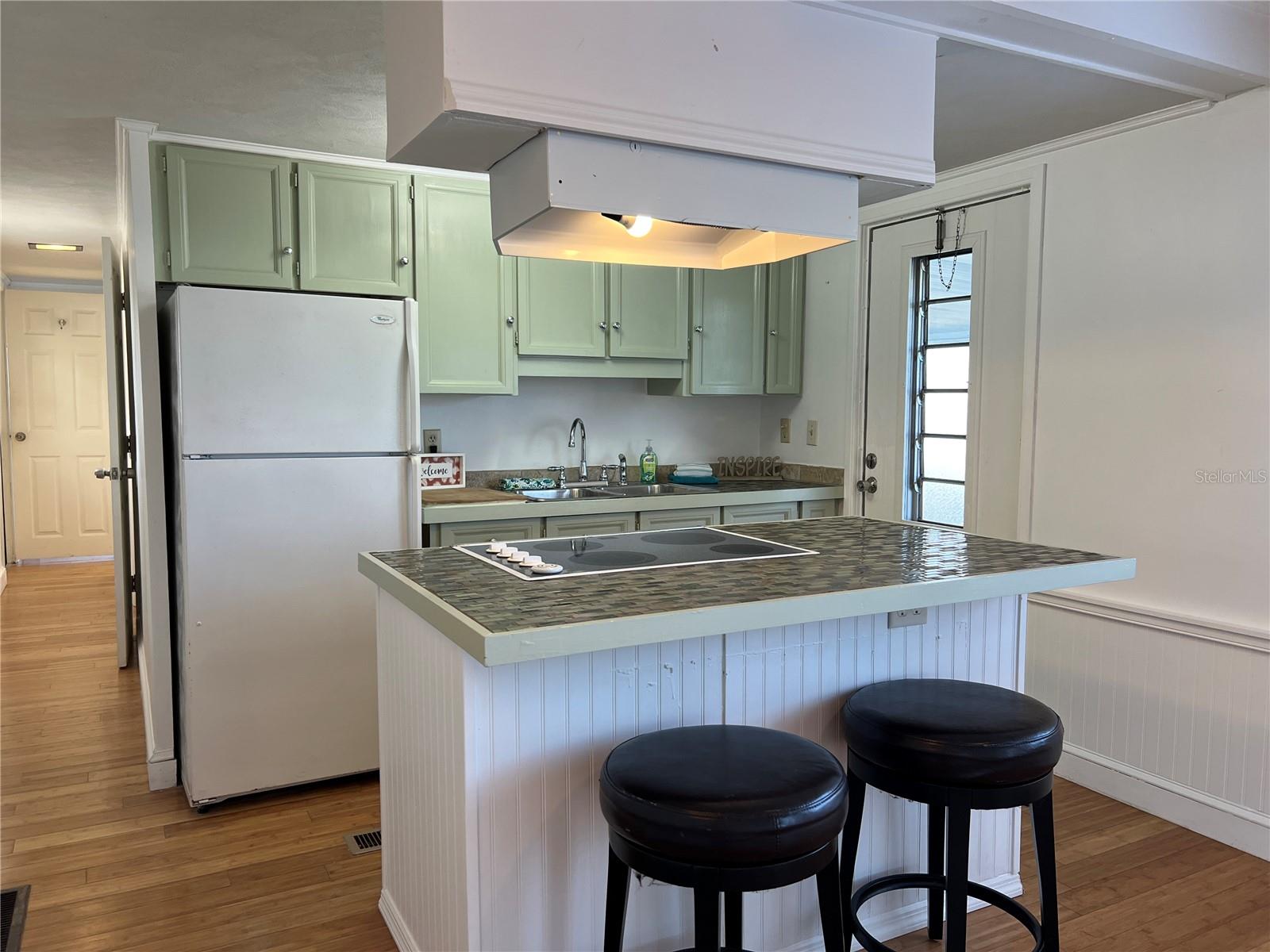 Image 14 of 42 For 3114 10th Street W