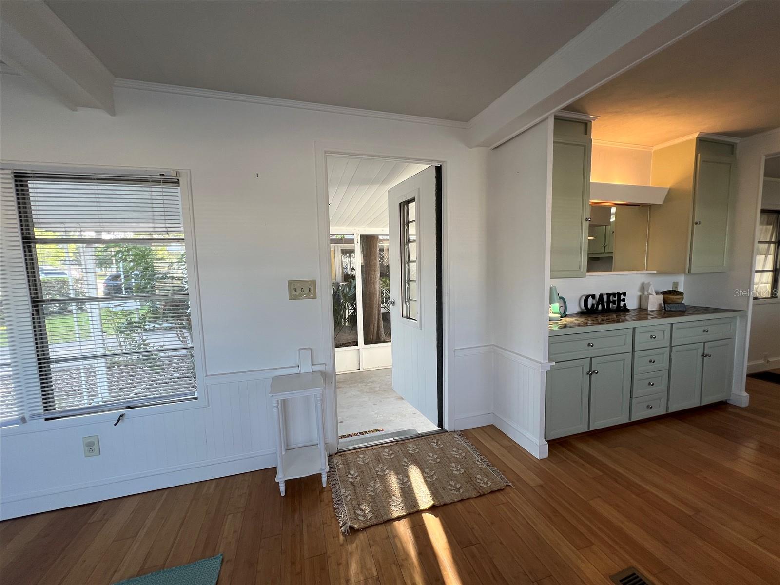 Image 7 of 42 For 3114 10th Street W
