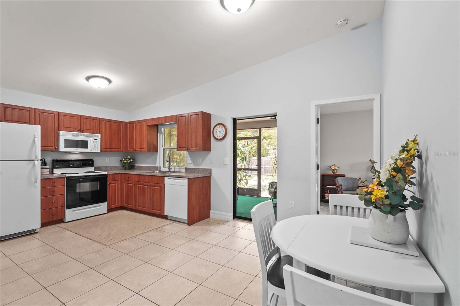Image 13 of 49 For 4251 Austin Street