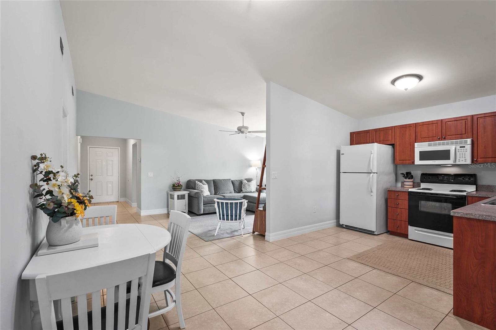 Image 14 of 49 For 4251 Austin Street