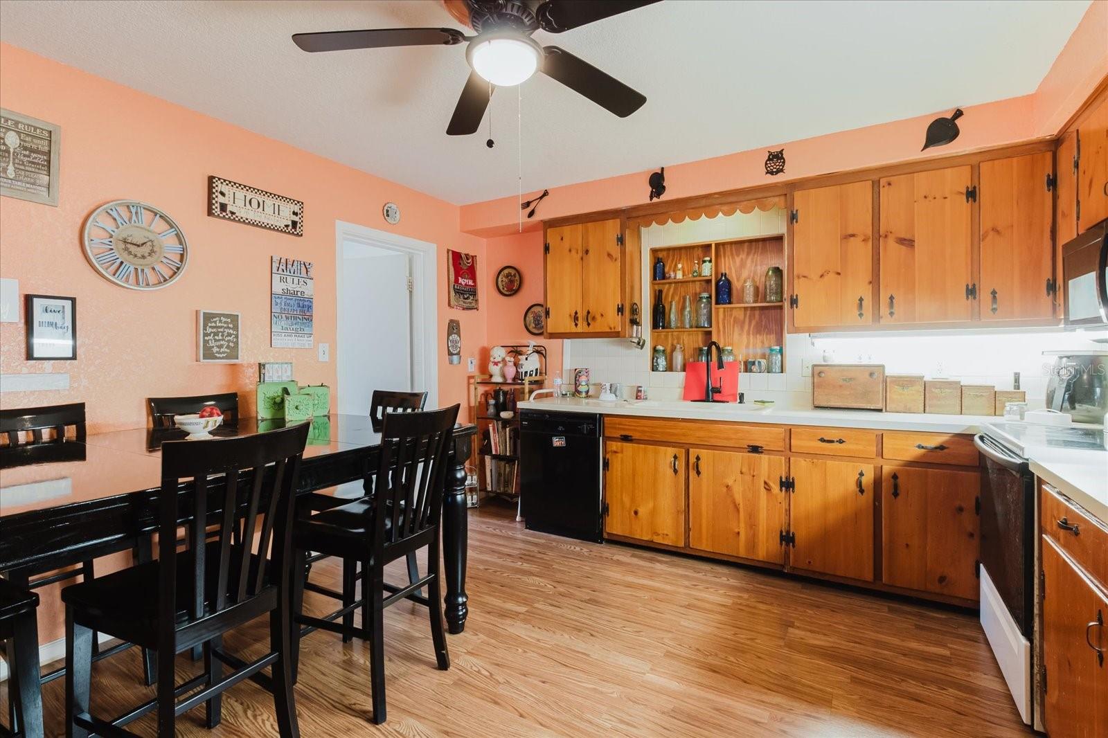 Image 14 of 36 For 4015 Asbury Place