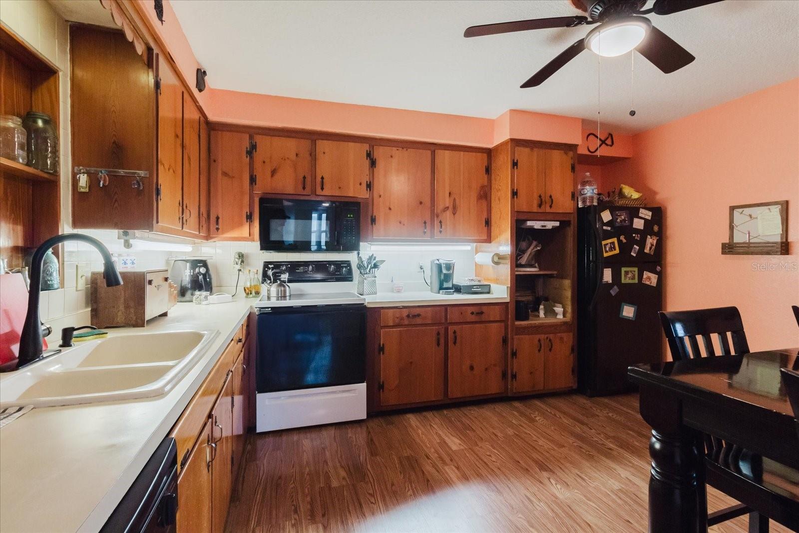 Image 16 of 36 For 4015 Asbury Place