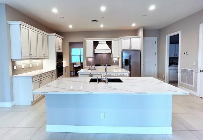 Image 2 of 4 For 2912 English Garden Drive