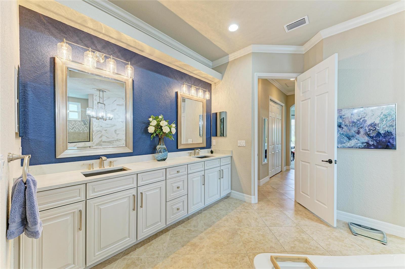 Image 21 of 35 For 8206 Heritage Grand Place