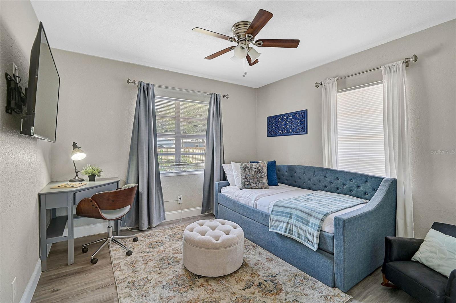 Listing photo id 15 for 1217 Ellicott Street