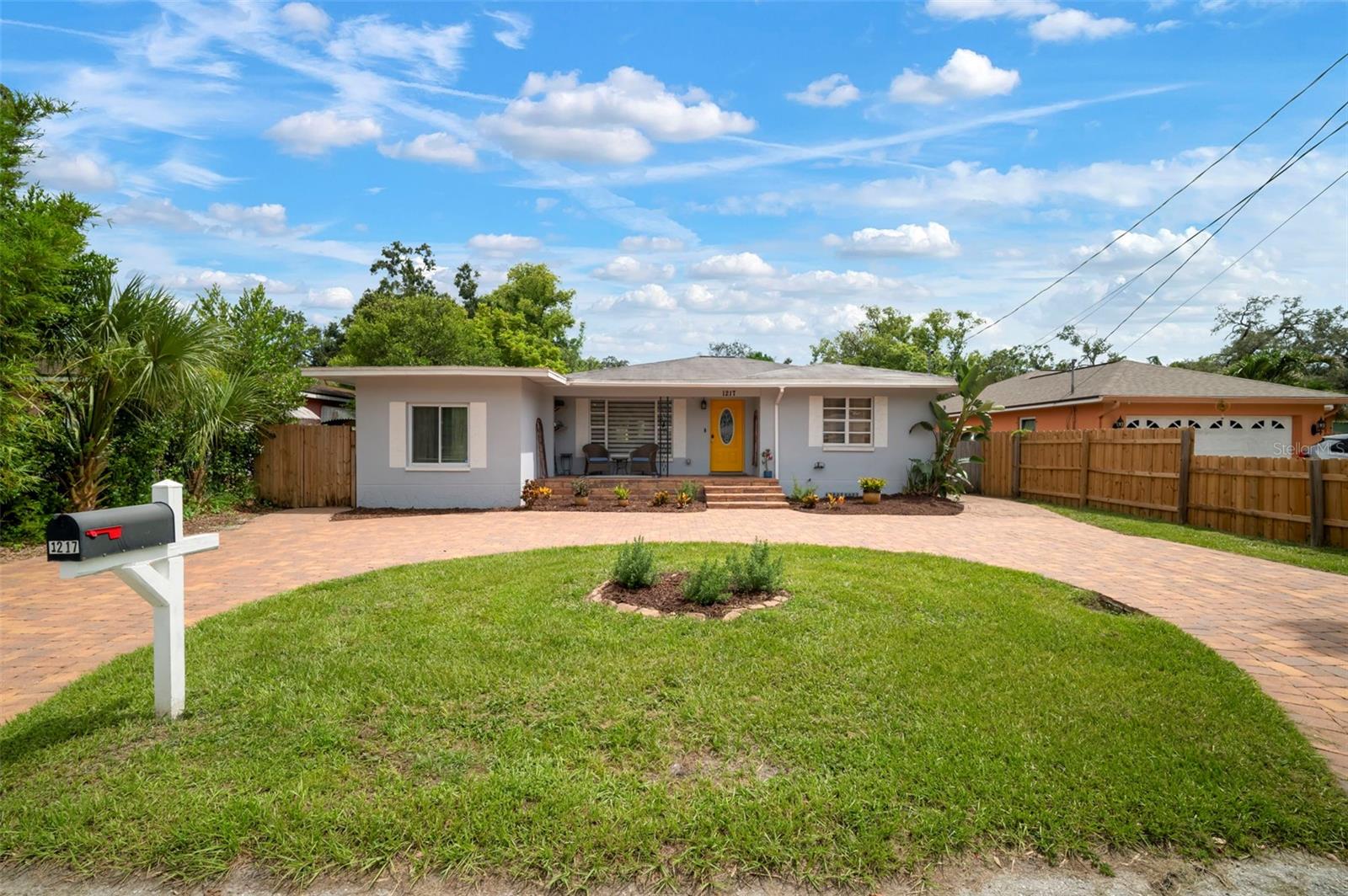 Listing photo id 23 for 1217 Ellicott Street