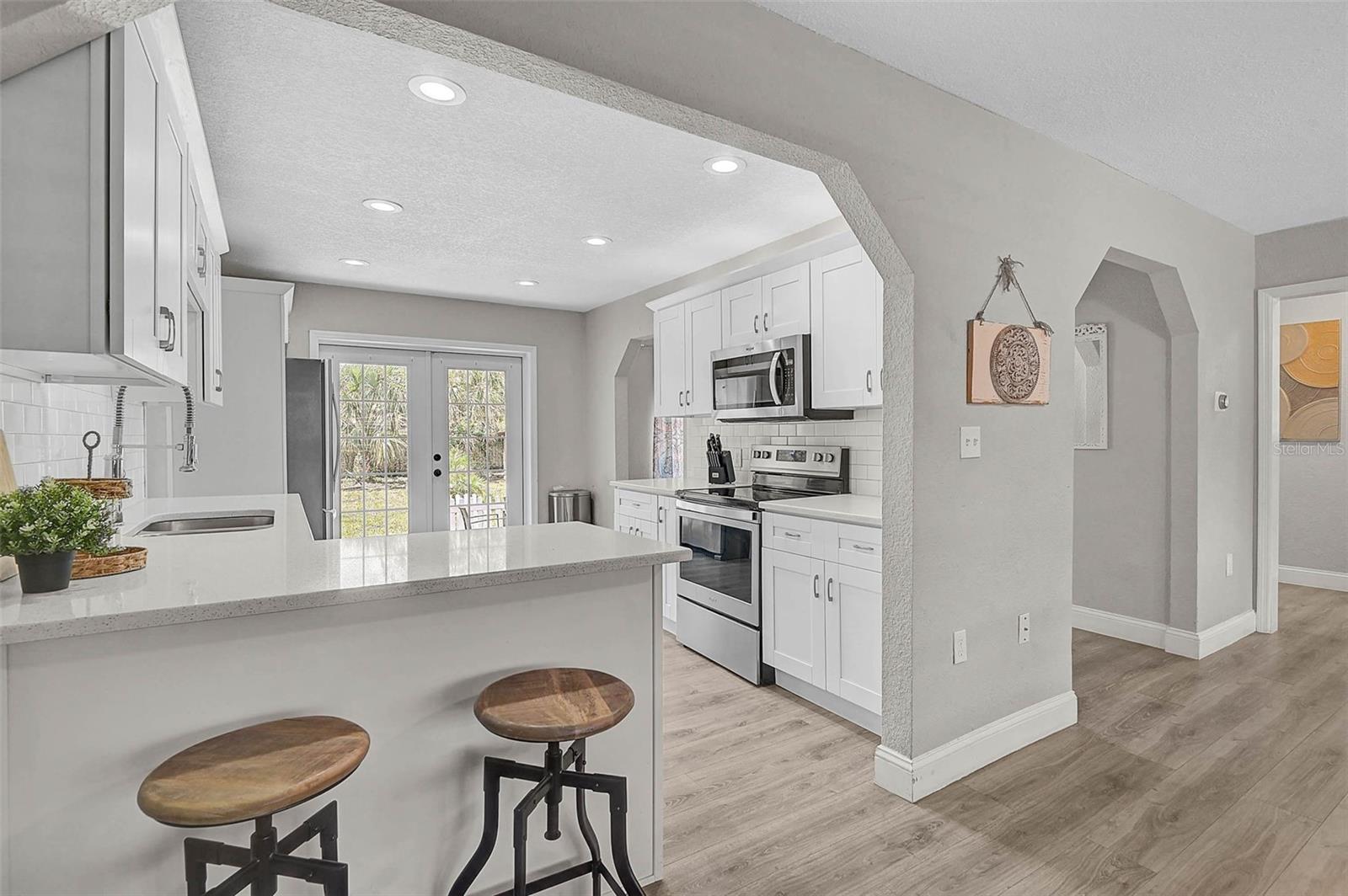 Listing photo id 6 for 1217 Ellicott Street