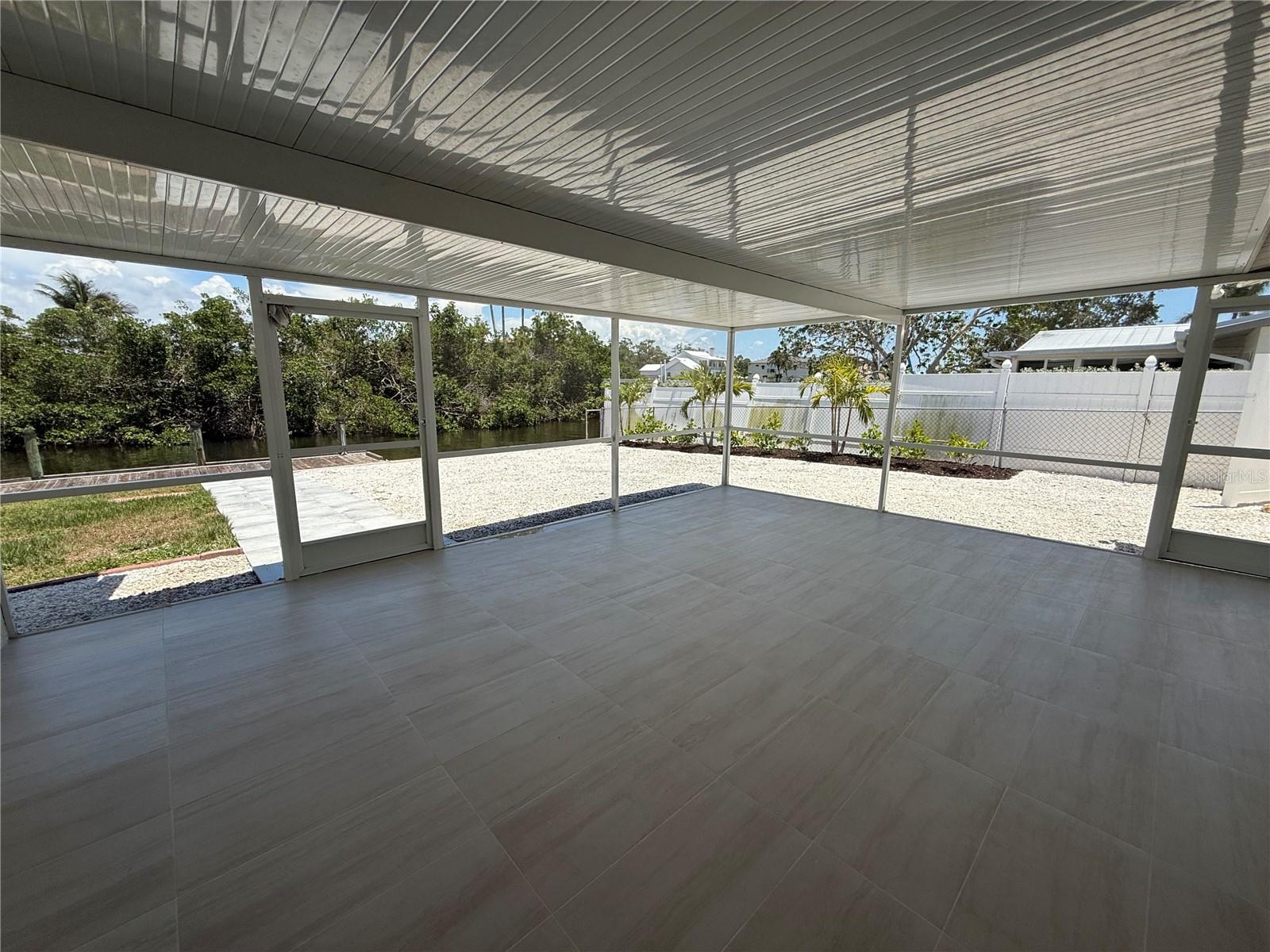 Image 38 of 43 For 808 25th Avenue W