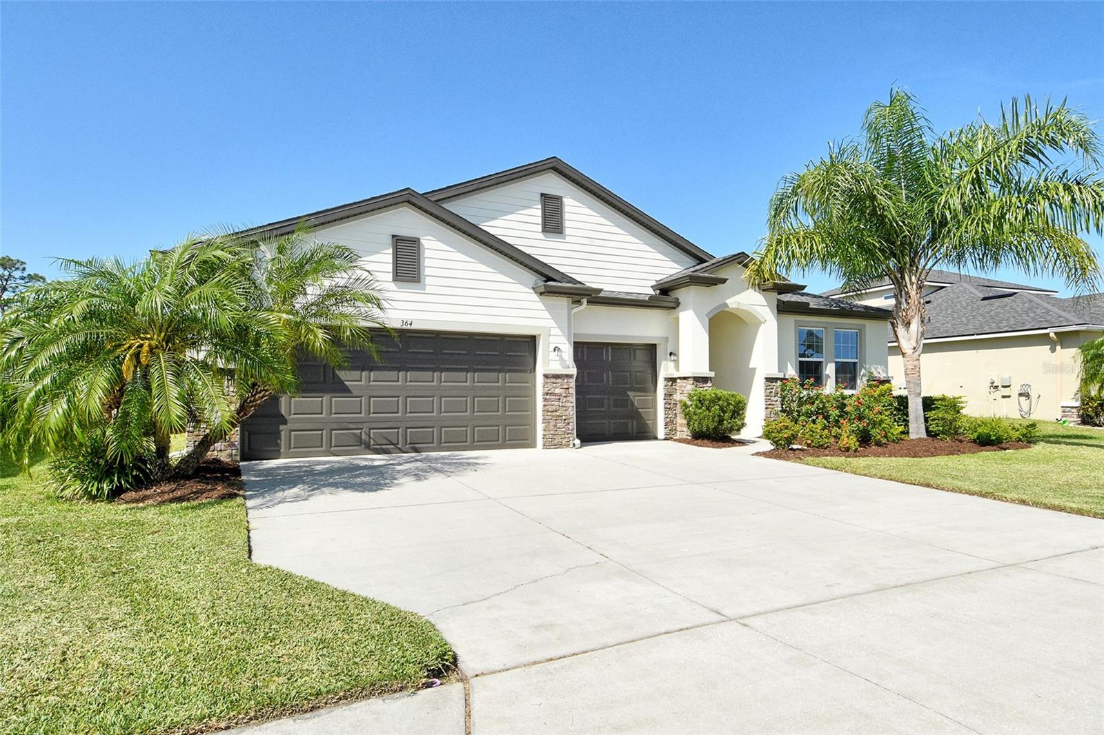 Image 3 of 74 For 364 Grande Vista Boulevard