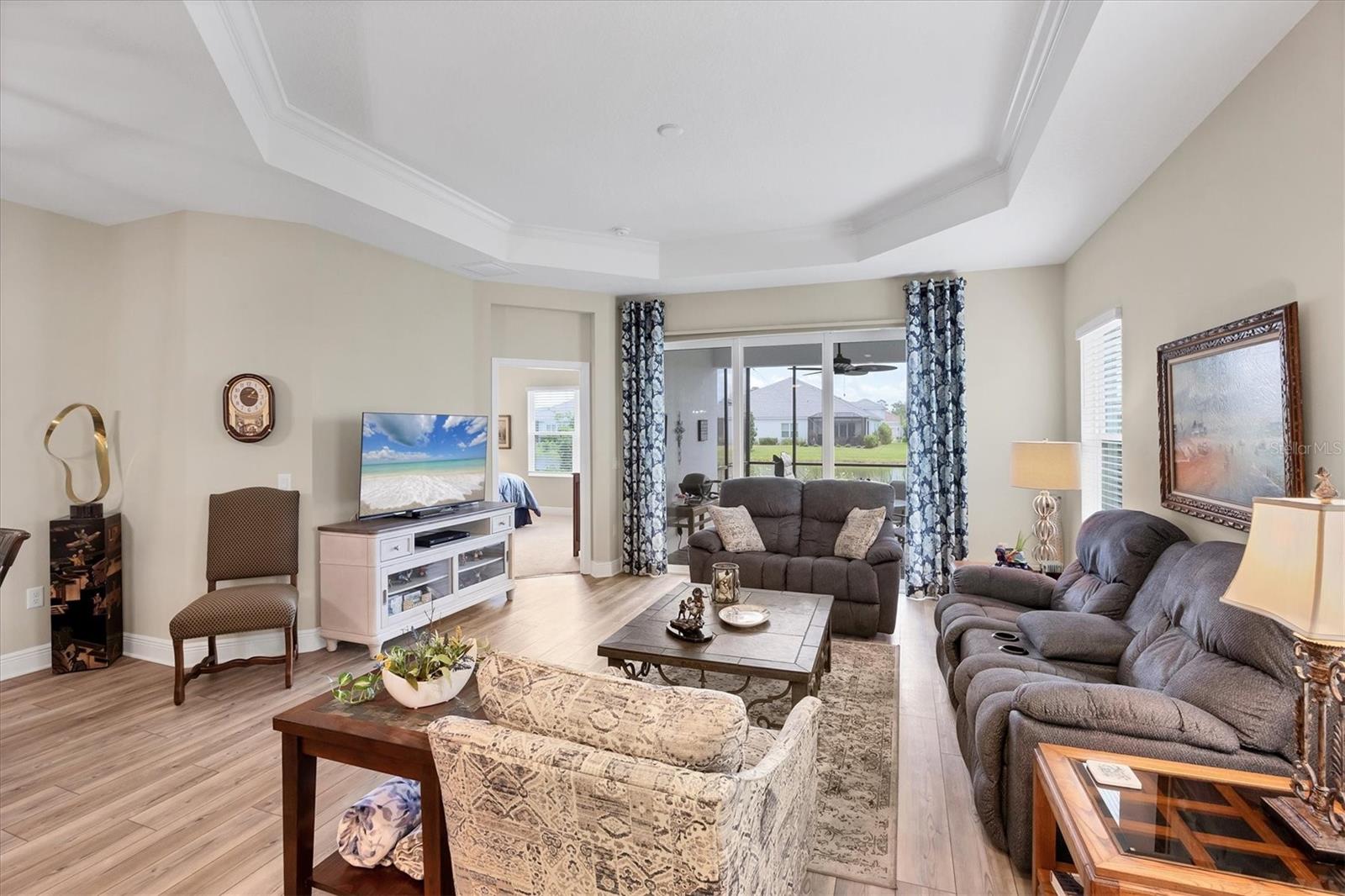 Image 12 of 71 For 2631 Sapphire Blue Lane