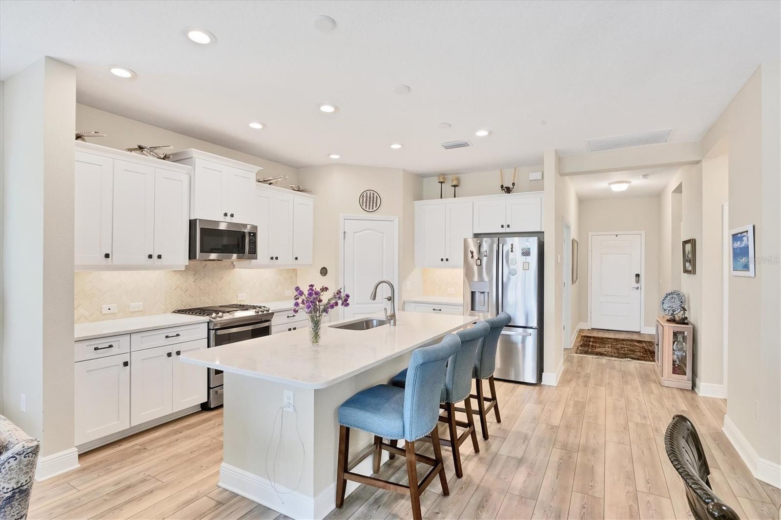 Image 18 of 71 For 2631 Sapphire Blue Lane