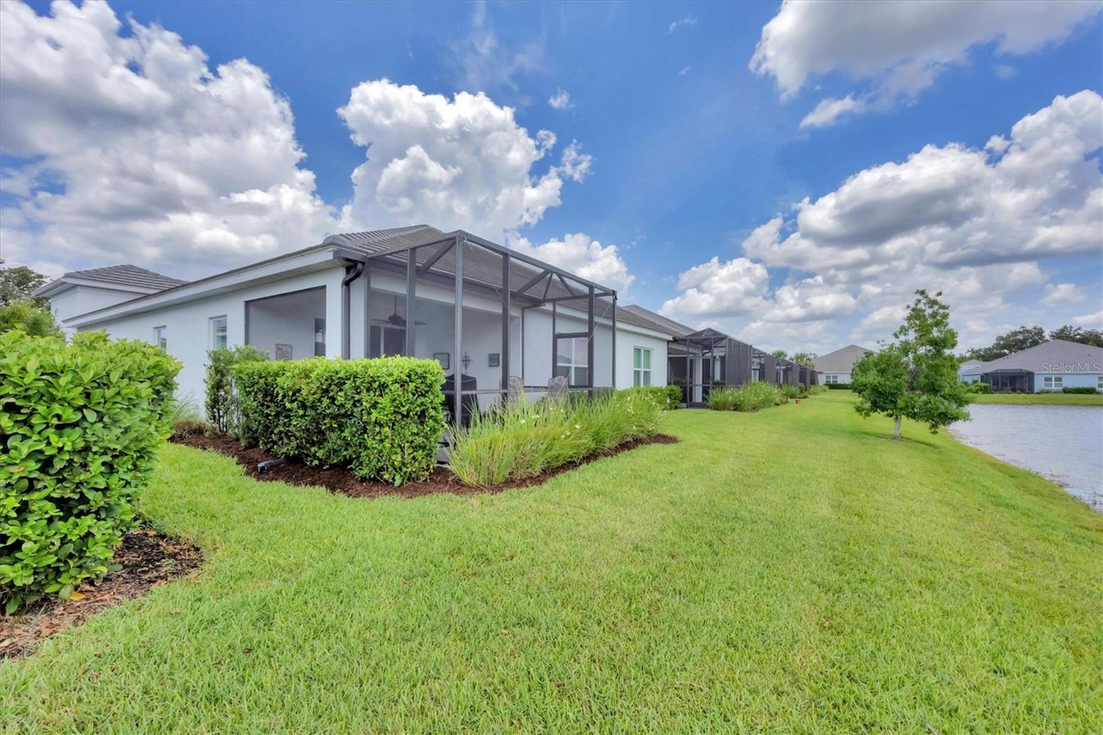 Image 43 of 71 For 2631 Sapphire Blue Lane