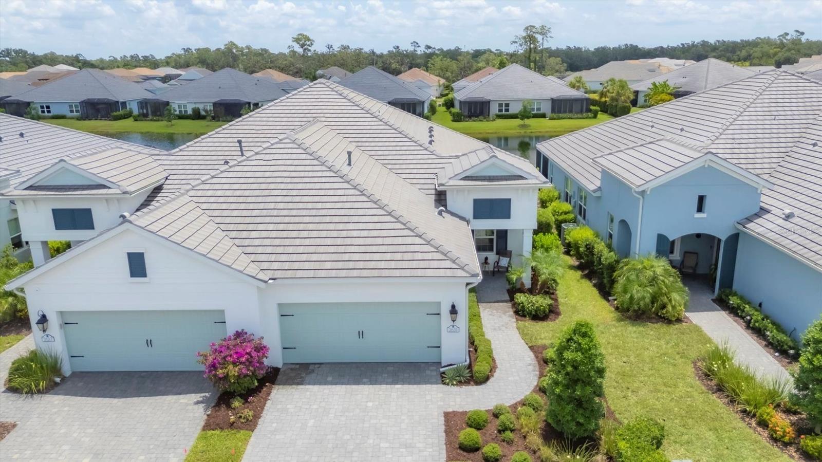 Image 8 of 71 For 2631 Sapphire Blue Lane