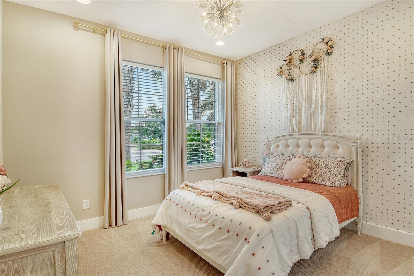 Image 33 of 61 For 1919 Woodleaf Hammock Court