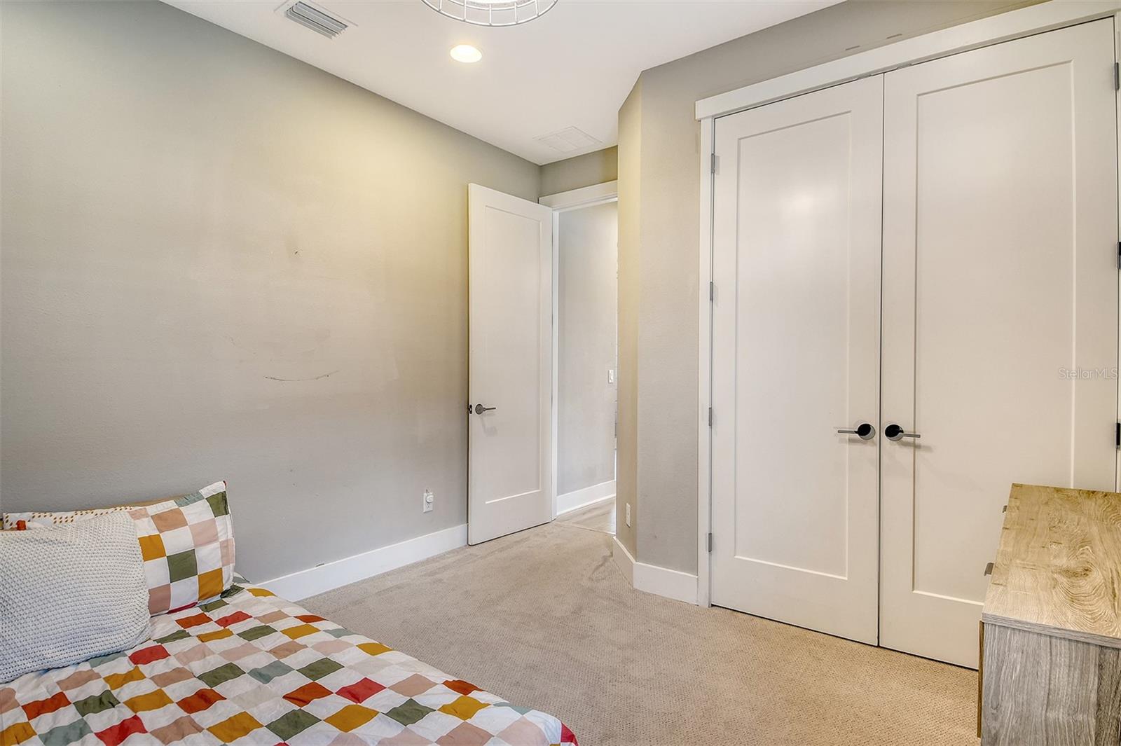 Image 37 of 61 For 1919 Woodleaf Hammock Court